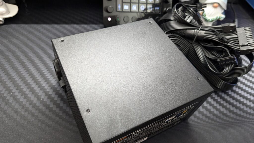 be quiet! Pure Power 12 750W PSU Overview 8 be quiet pure power 12 750w overview top