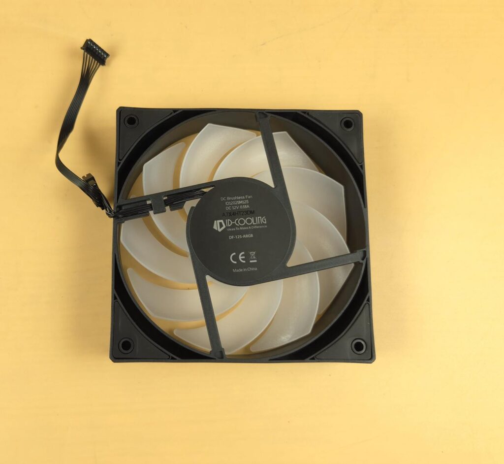 ID-Cooling DASHFLOW 360 XT PRO - Review 19 ID Cooling DashFlow 360 XT PRO Fan 2