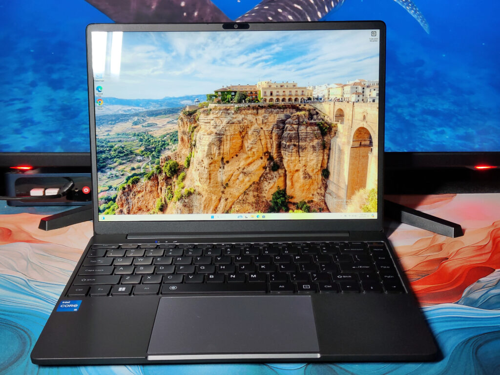 CHUWI CoreBook X Core i5 32GB 512GB 美品 CHUWI CoreBook X i5-12450H Review: A Budget Laptop That Feels