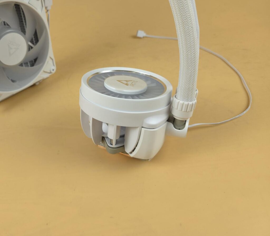 Arctic Liquid Freezer III PRO - 360 ARGB White Review 15 Arctic Liquid Freezer III Pro 360 ARGB White Block 5 1
