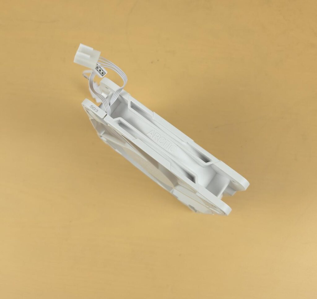 Arctic Liquid Freezer III PRO - 360 ARGB White Review 21 Arctic Liquid Freezer III Pro 360 ARGB White Fan 3