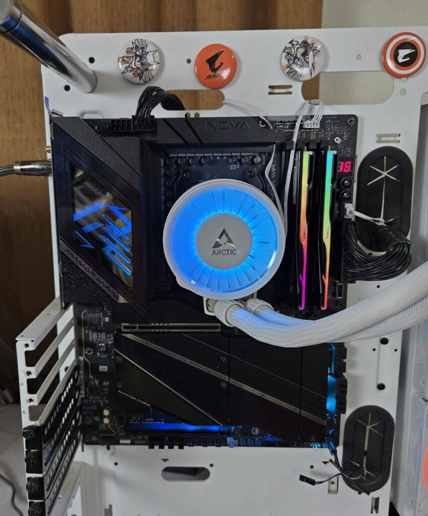 Arctic Liquid Freezer III PRO - 360 ARGB White Review 25 Arctic Liquid Freezer III Pro 360 ARGB White RGB 2