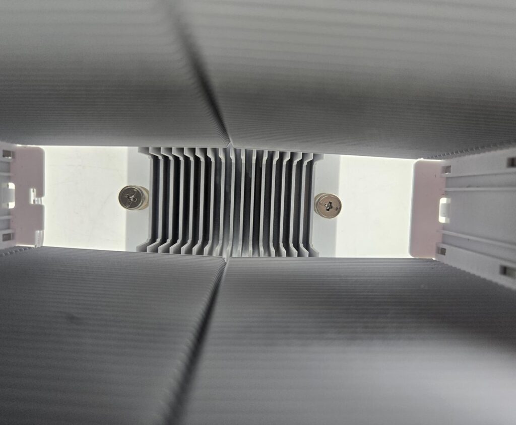 CPS RZ820 Air Cooler Review 18 PCCOOLER RZ820 Mounting Plate