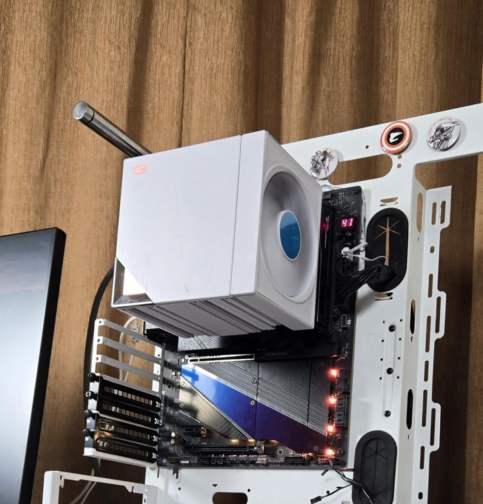 CPS RZ820 Air Cooler Review 27 PCCOOLER RZ820 Pic 3