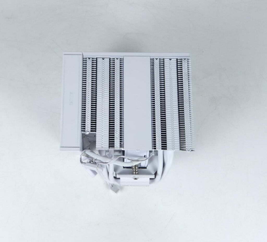 CPS RZ820 Air Cooler Review 16 PCCOOLER RZ820 Side View