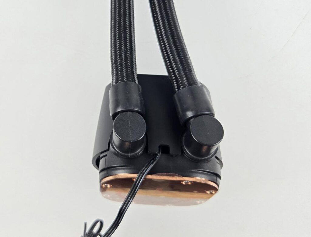 SilverStone NovaPeak 360 AIO Review: No frills, only Performance 10 SilverStone NovaPeak 360 Block 3