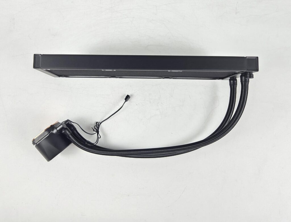 SilverStone NovaPeak 360 AIO Review: No frills, only Performance 7 SilverStone NovaPeak 360 Radiator 3