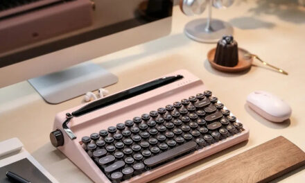 Yunzii QL75 delivers stunning retro charm and modern features in a compact mechanical keyboard
