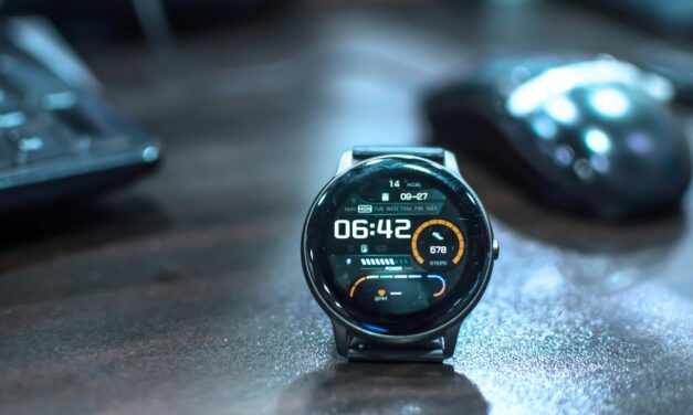 Wearables and Wagers: Will Smartwatches Be the Next Gambling Frontier?