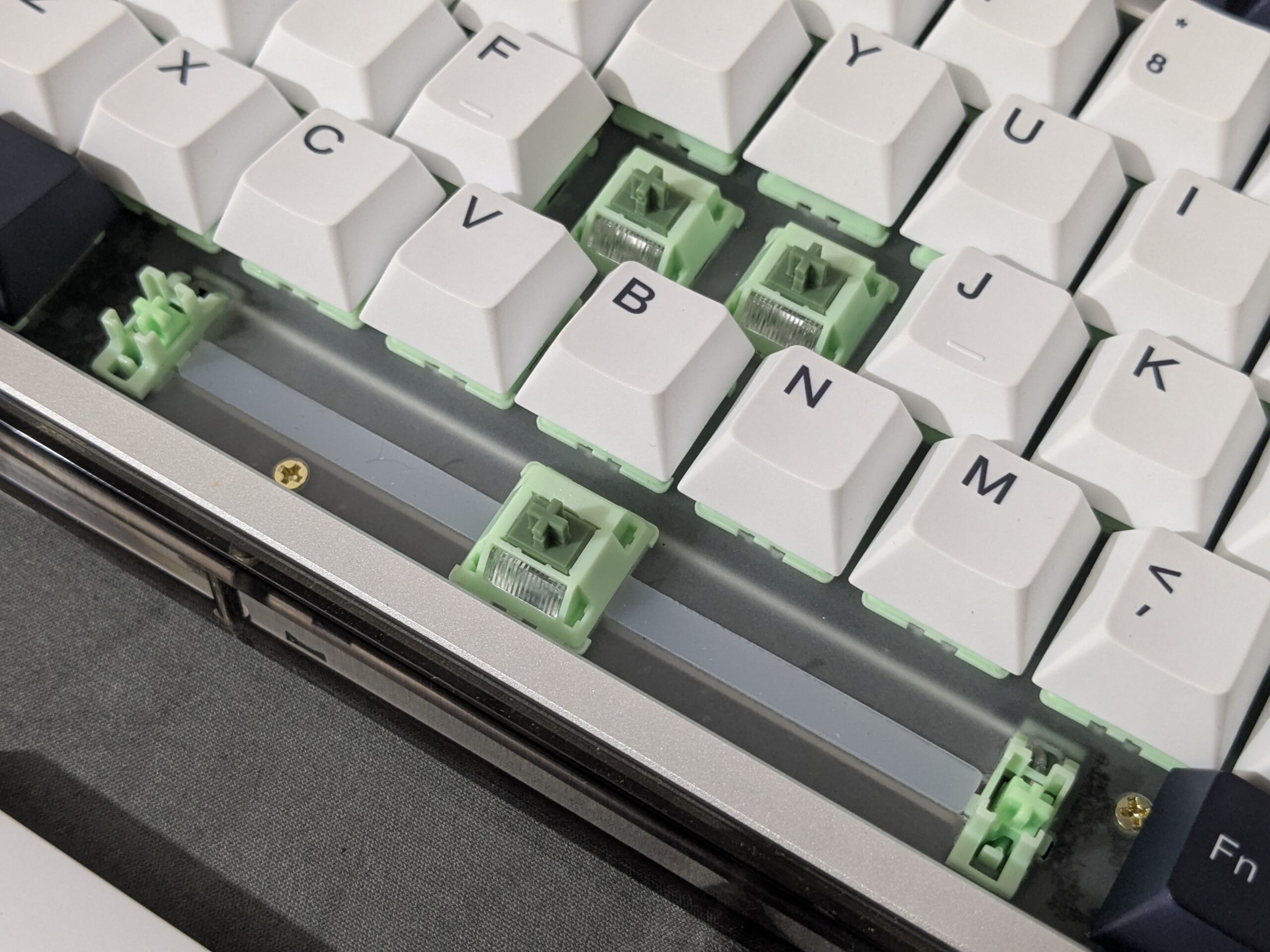 KiiBOOM Breeze 75 Review: A stunning keyboard with smooth typing
