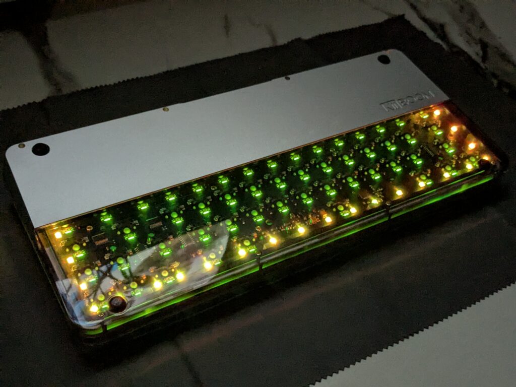 KiiBOOM Breeze 75 Review: A stunning keyboard with smooth typing 14 Kiiboom Breeze 75 keyboard 9