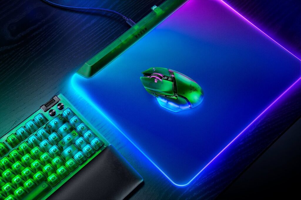 Razer Phantom Collection brings translucent gaming gear and stunning RGB effects 9 Razer FireFly V2 Pro 2