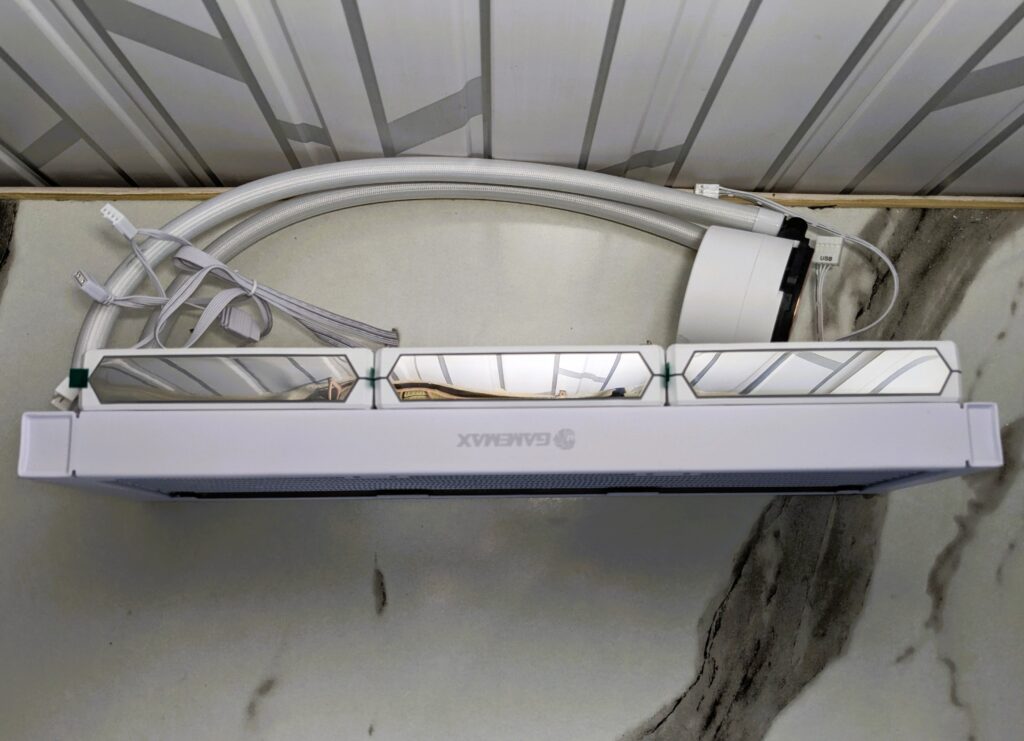 GameMax IceBurg 360 Digital WH review – Brilliant design, powerful cooling 27 GAMEMAX IceBurg 360 Digital WH 18