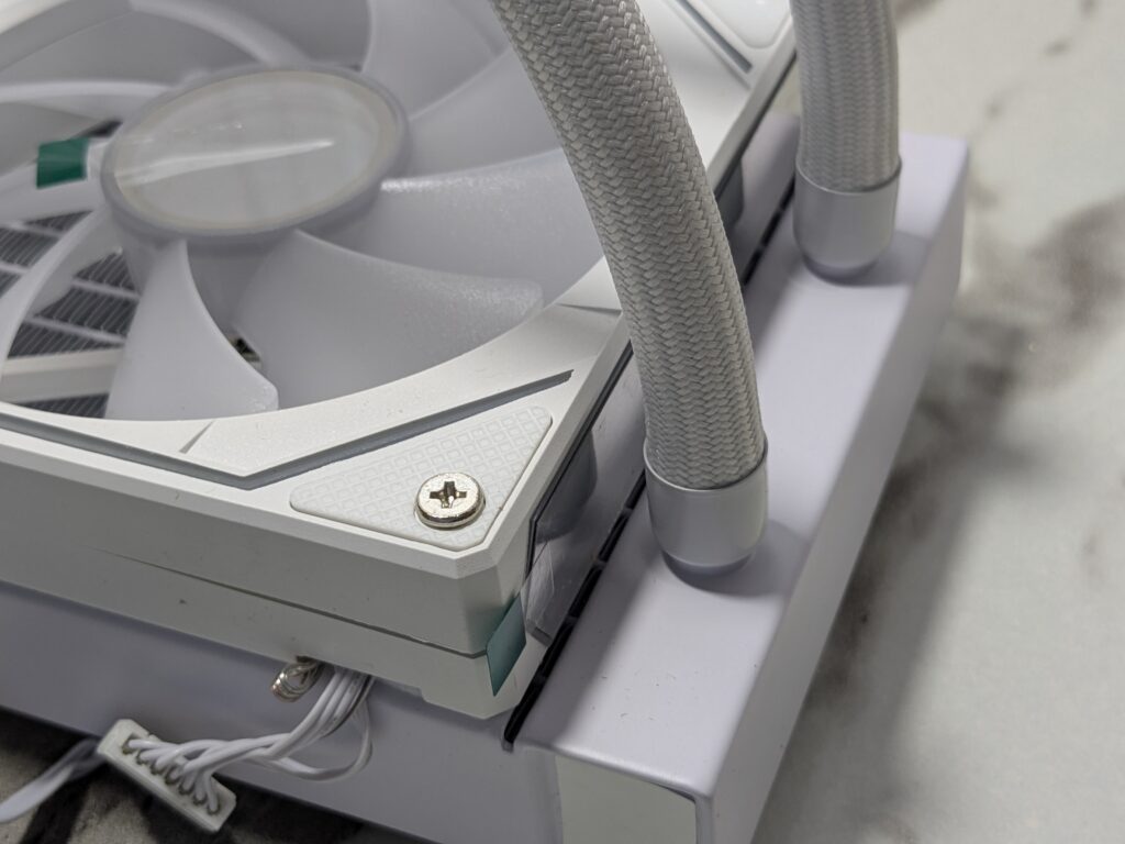 GameMax IceBurg 360 Digital WH review – Brilliant design, powerful cooling 16 GAMEMAX IceBurg 360 Digital WH 28