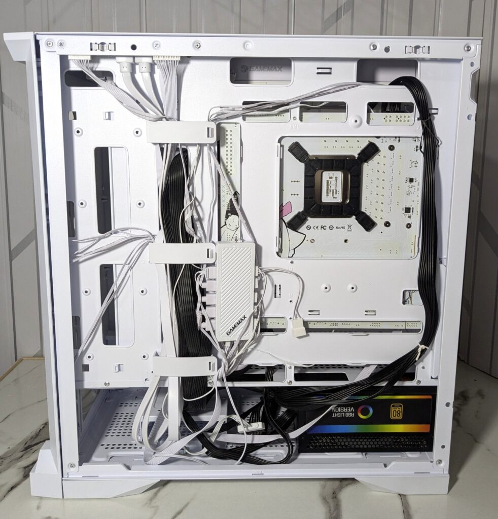 GameMax Leader 2 Review – A Bold, Spacious Case for Next-Gen Builds 38 GAMEMAX Leader 2 case cable management