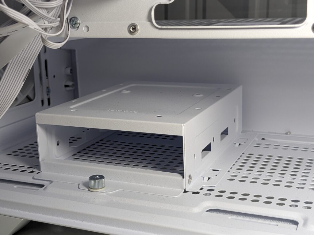 GameMax Leader 2 Review – A Bold, Spacious Case for Next-Gen Builds 32 GAMEMAX Leader 2 case hdd cage