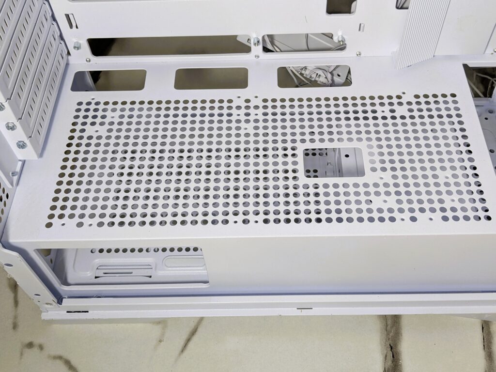 GameMax Leader 2 Review – A Bold, Spacious Case for Next-Gen Builds 26 GAMEMAX Leader 2 case psu shroud