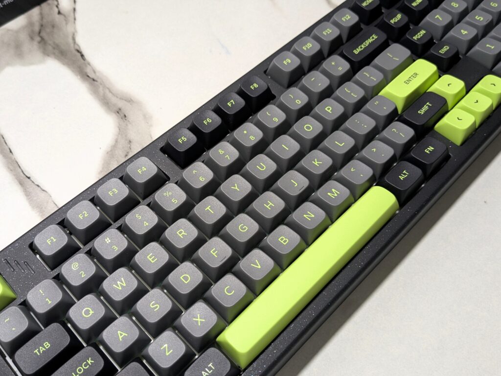 MechLands Blade101 review: bold design, smooth typing 7 MechLands Blade 101 10