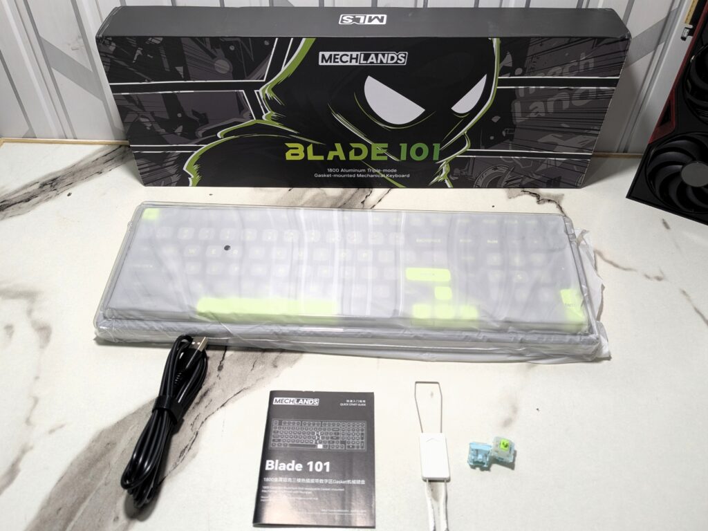 MechLands Blade101 review: bold design, smooth typing 3 MechLands Blade 101 unboxed