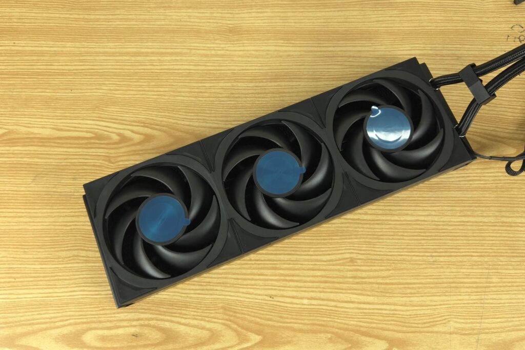 PCCOOLER DT360 ARGB Display - A Real Deal 5 PCCOOLER DT360 ARGB Display Radiator 1