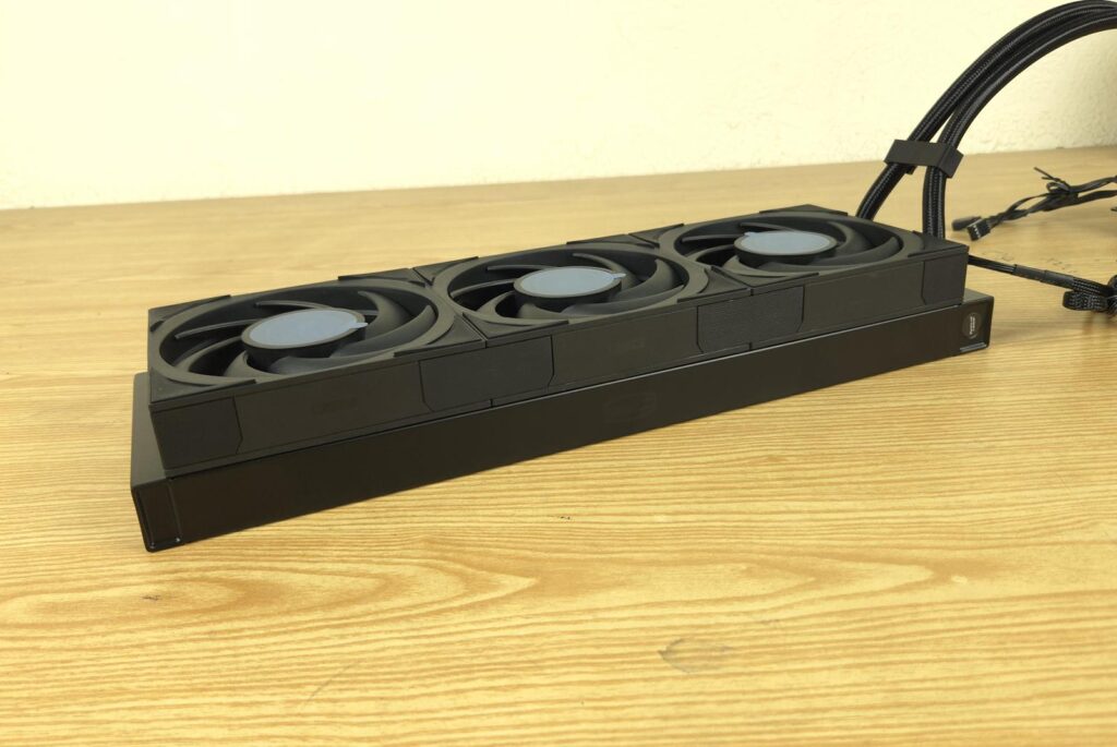 PCCOOLER DT360 ARGB Display - A Real Deal 6 PCCOOLER DT360 ARGB Display Radiator 2