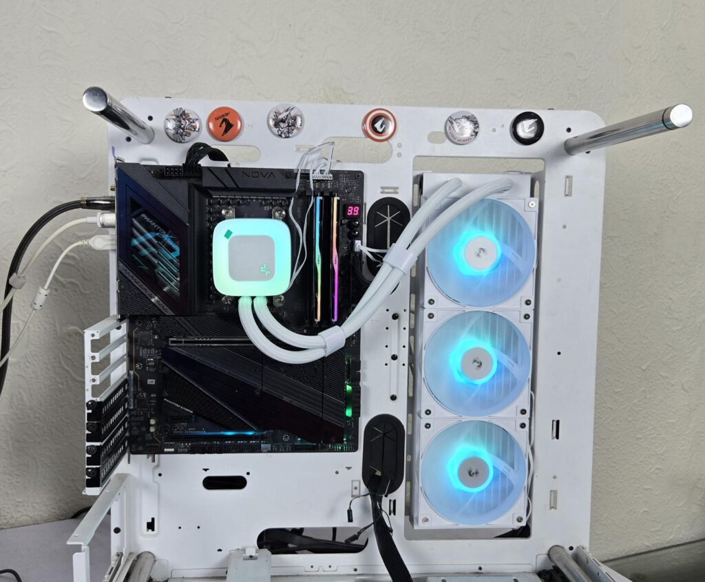 DeepCool LE360 V2 White: King of Budget Coolers 22 DeepCool LE360 V2 White RGB 5