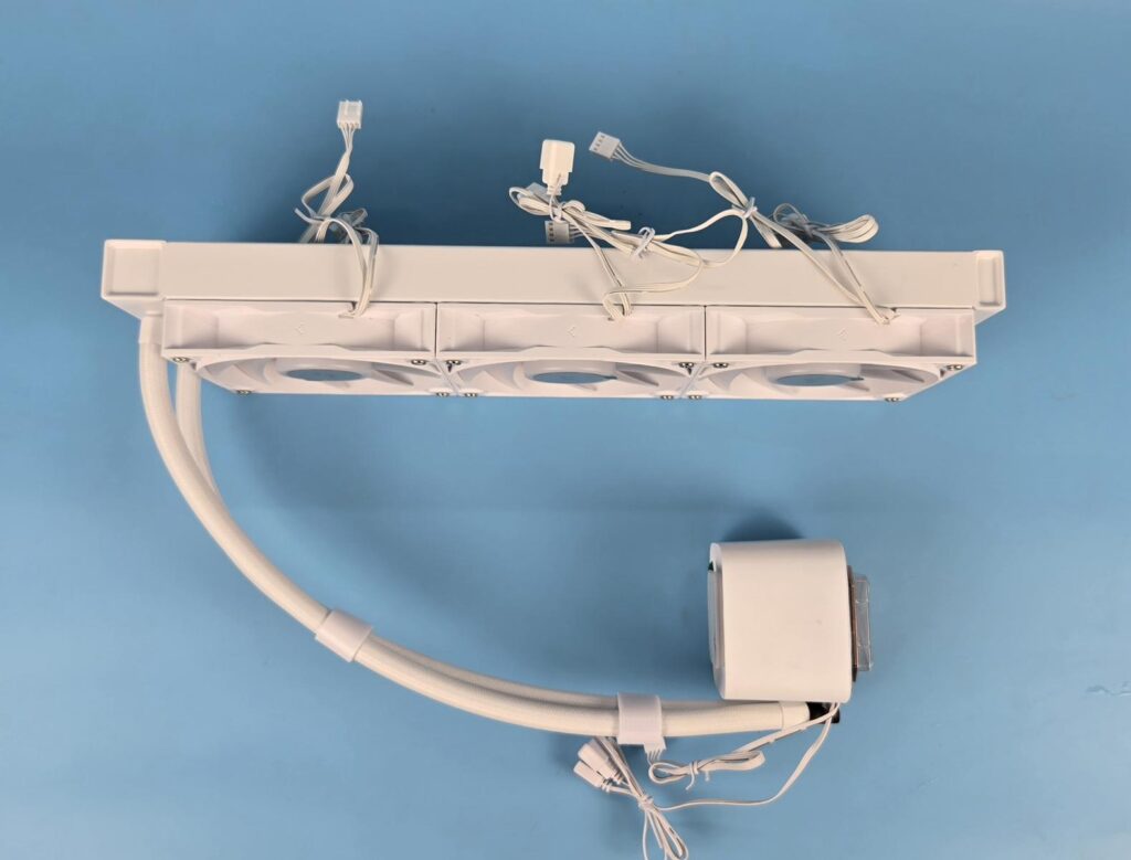 DeepCool LE360 V2 White: King of Budget Coolers 8 DeepCool LE360 V2 White Radiator 4
