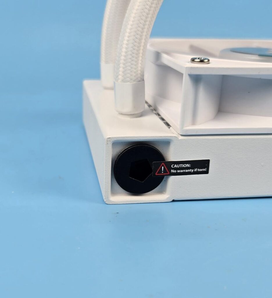 DeepCool LE360 V2 White: King of Budget Coolers 9 DeepCool LE360 V2 White Radiator 5