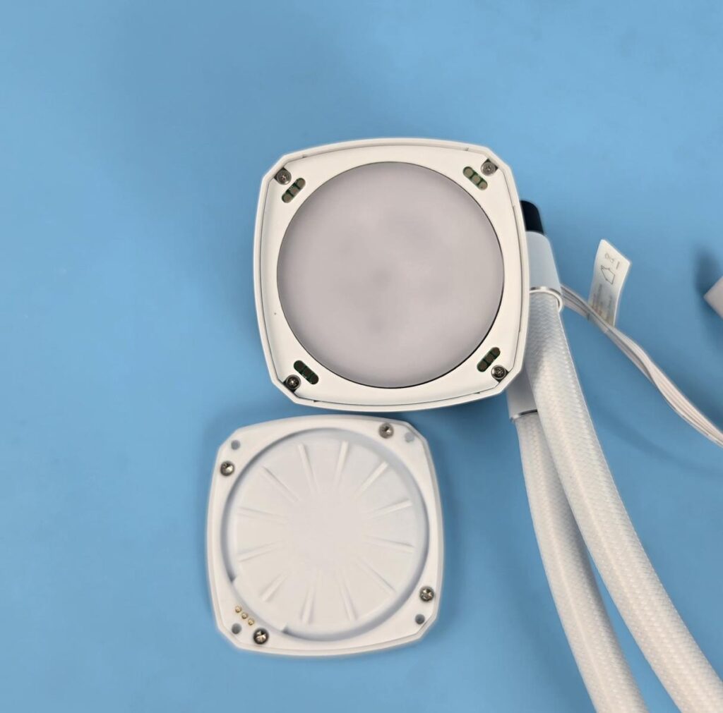 EK Nucleus AIO CR360 Lux D RGB White Block 3