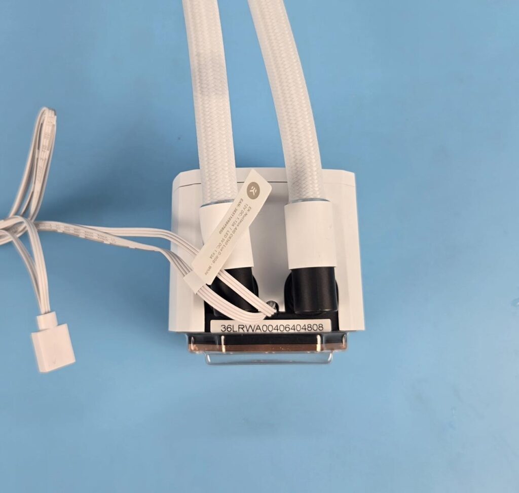 EK Nucleus AIO CR360 Lux D RGB White Block 5