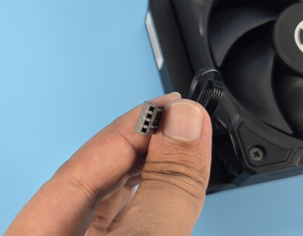 Lian Li GA-II Lite 360 Performance: An All rounder Liquid Cooler 8 Lian Li GA II Lite 360 Performance Radiator 4