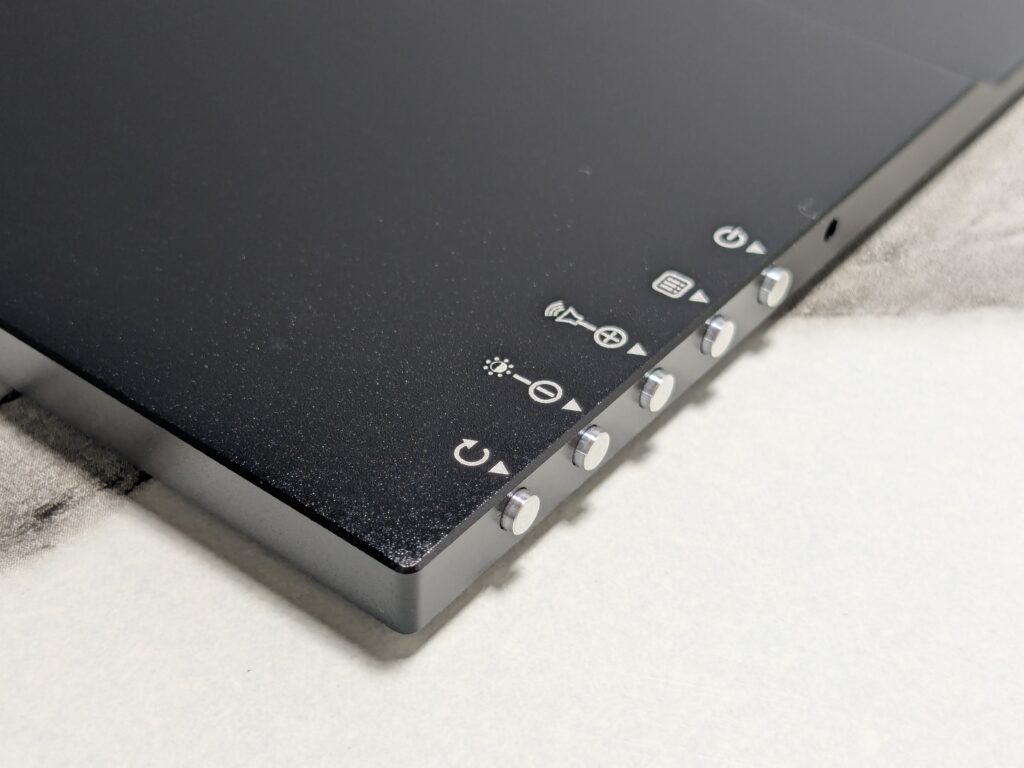 UPERFECT UColor O2 review: Amazing OLED screen in a slim design 8 UPERFECT UColor O2 OLED Portable Gaming Monitor 13