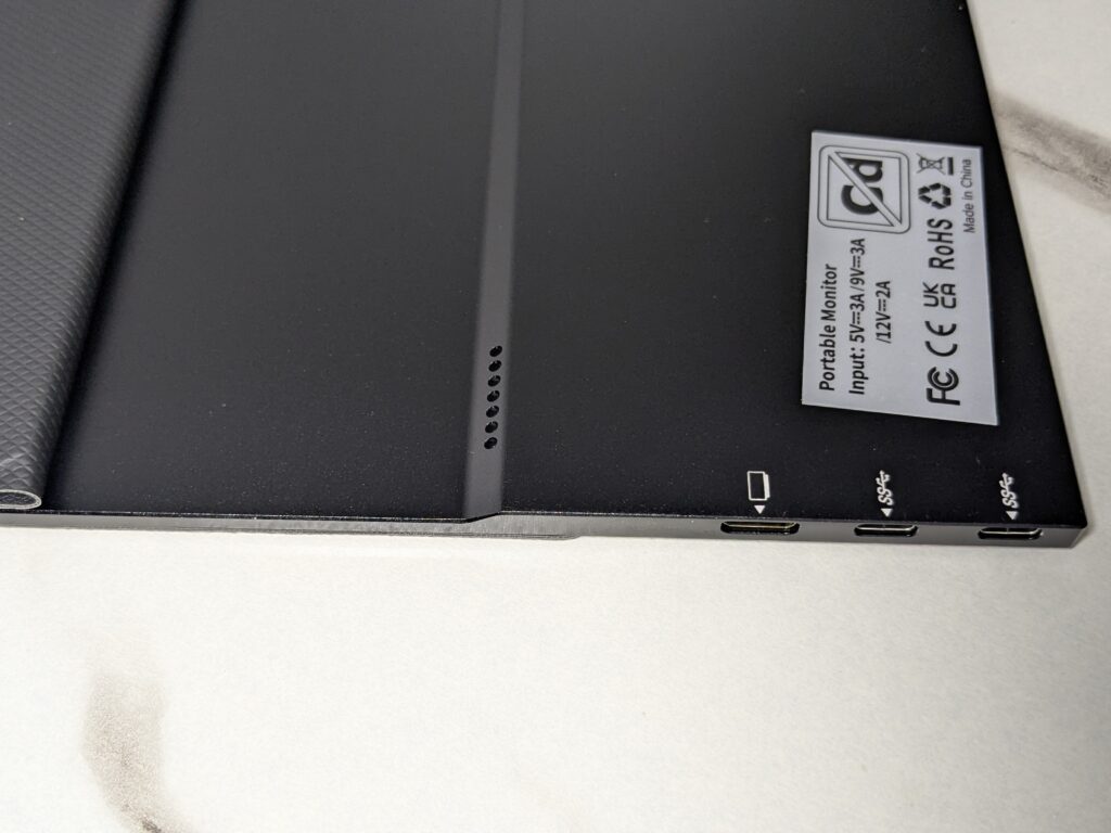 UPERFECT UColor O2 review: Amazing OLED screen in a slim design 23 UPERFECT UColor O2 speakers