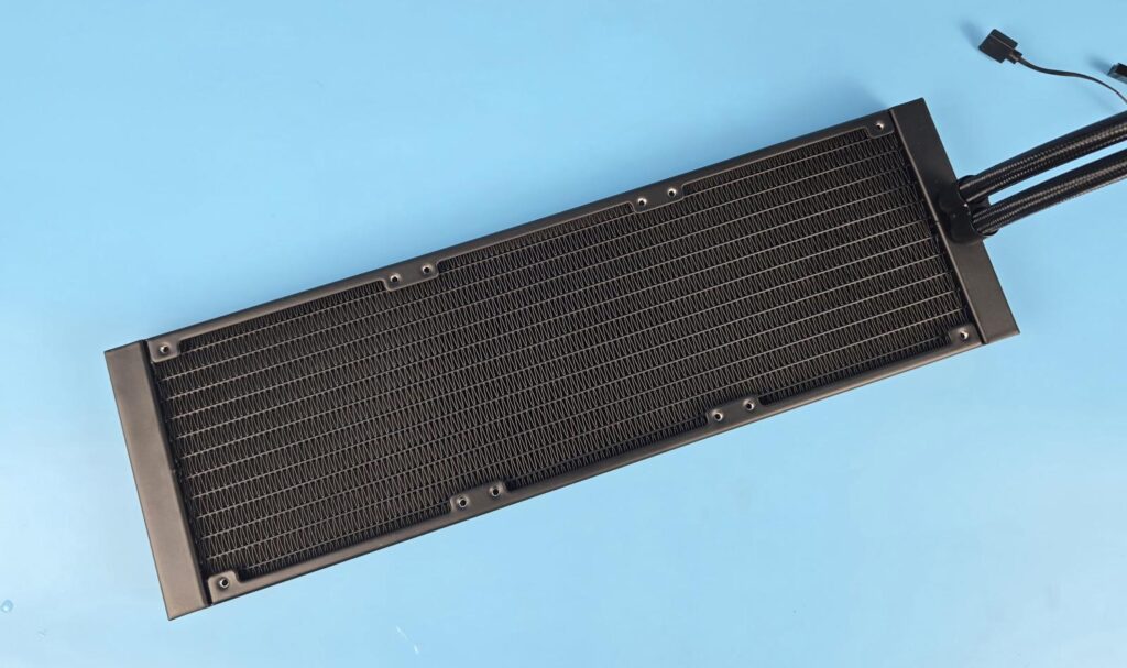 be quiet! Pure Loop 3 LX 360: An All rounder with excellent augmentation 6 be quiet Pure Loop 3 LX 360 Radiator 1 1