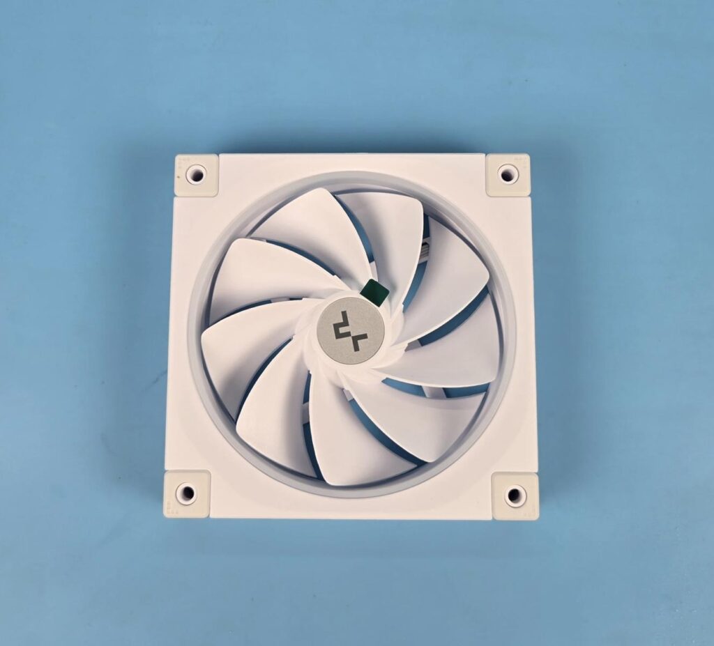 DeepCool FL12R Reverse Blades Fan: A Must Have 4 DeepCool FL12R ARGB Fans Fan 1