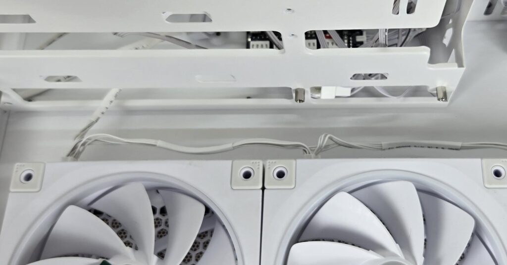 DeepCool FL12R Reverse Blades Fan: A Must Have 14 DeepCool FL12R ARGB Fans Install 2