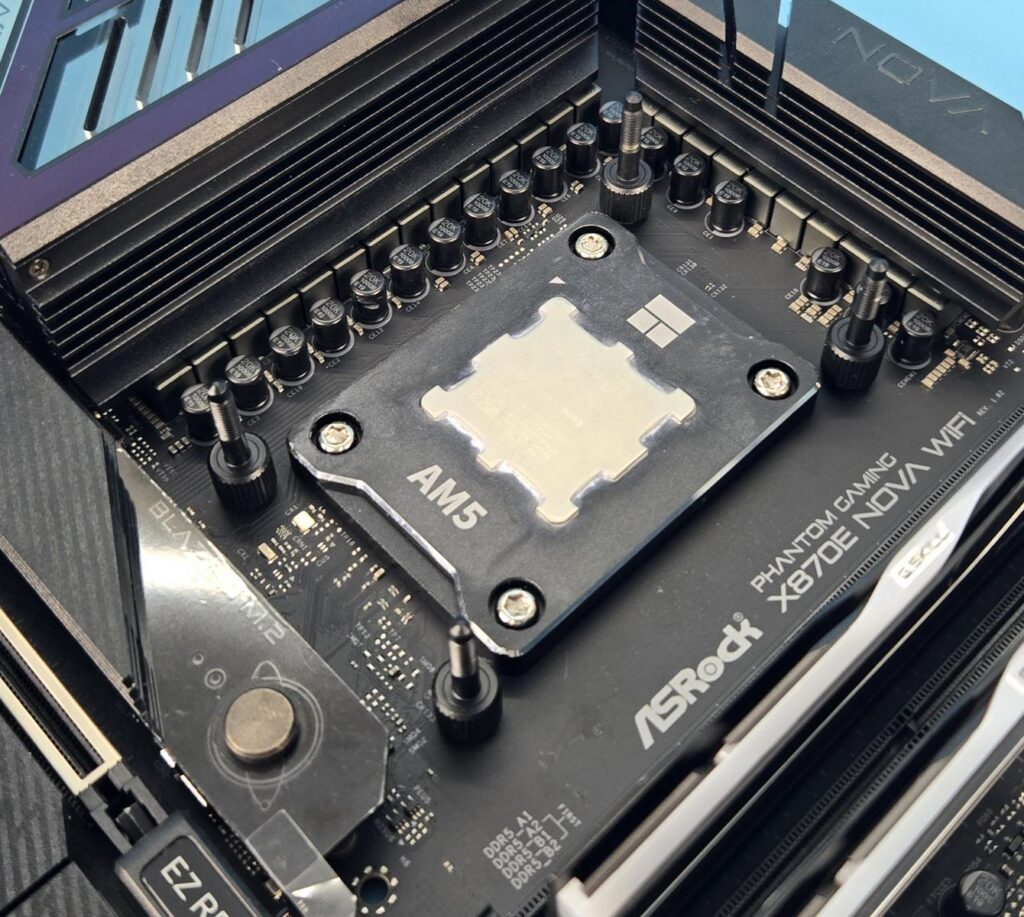 EK-Quantum Velocity3 Plexi - CPU Water Block Review 21 EK Quantum Velocity3 1700 1851 AM5 Plexi Installation 1