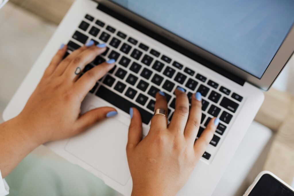 Maximizing Efficiency: How ERP Software Helps Nonprofits Reach Their Goals 1 pexels karolina grabowska 5387264
