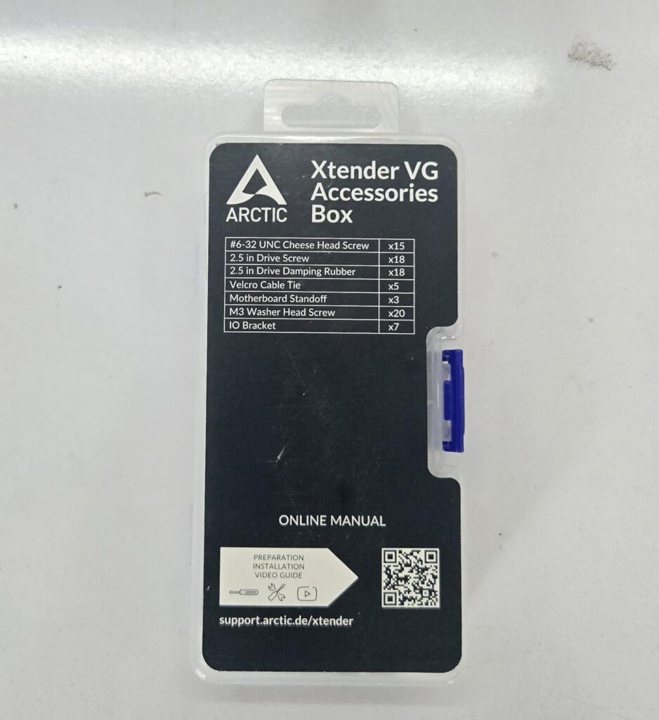 ARCTIC Xtender VG White Case Review: One Case to Rule them All! 3 ARCTIC Xtender VG White Accessory Box 1
