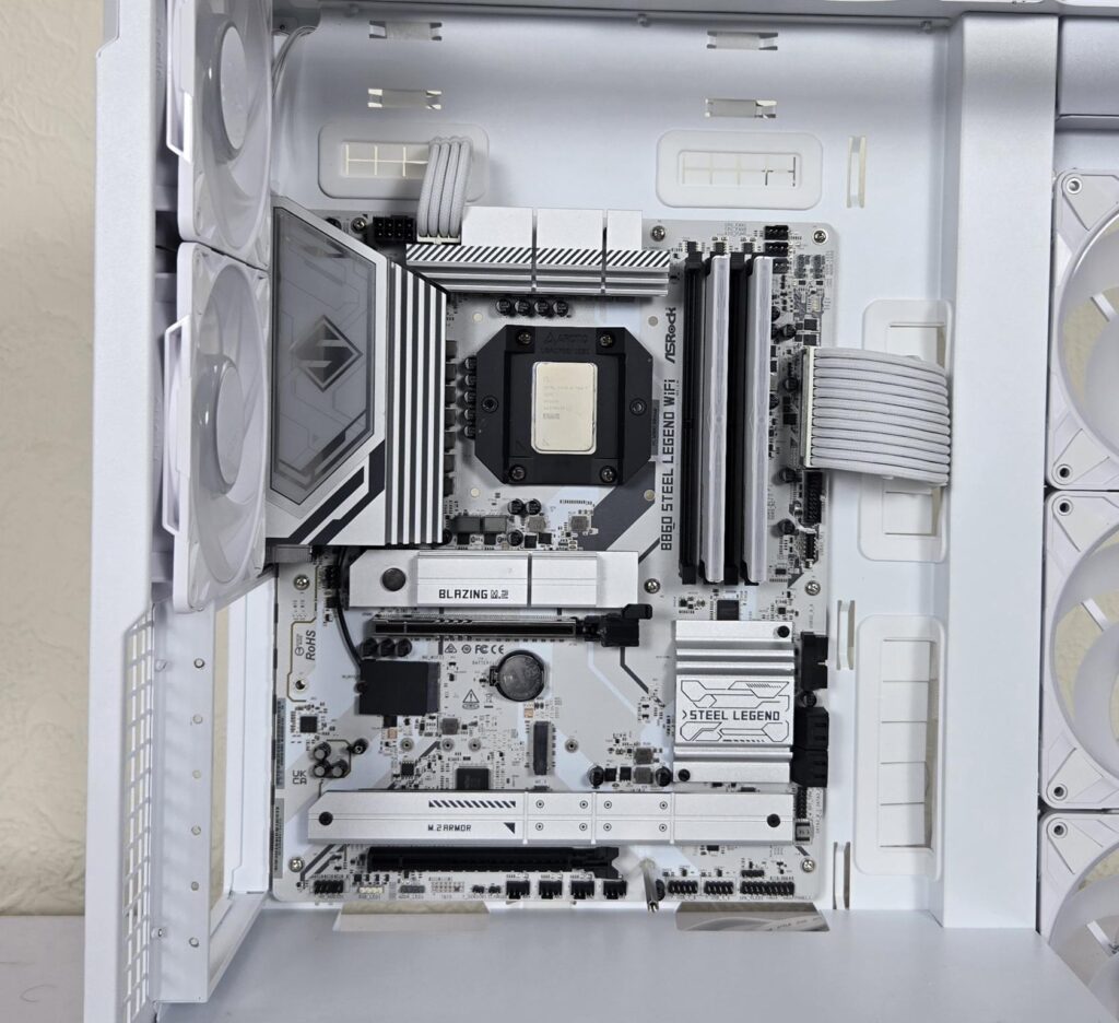 ARCTIC Xtender VG White Case Review: One Case to Rule them All! 48 ARCTIC Xtender VG White Installation 2