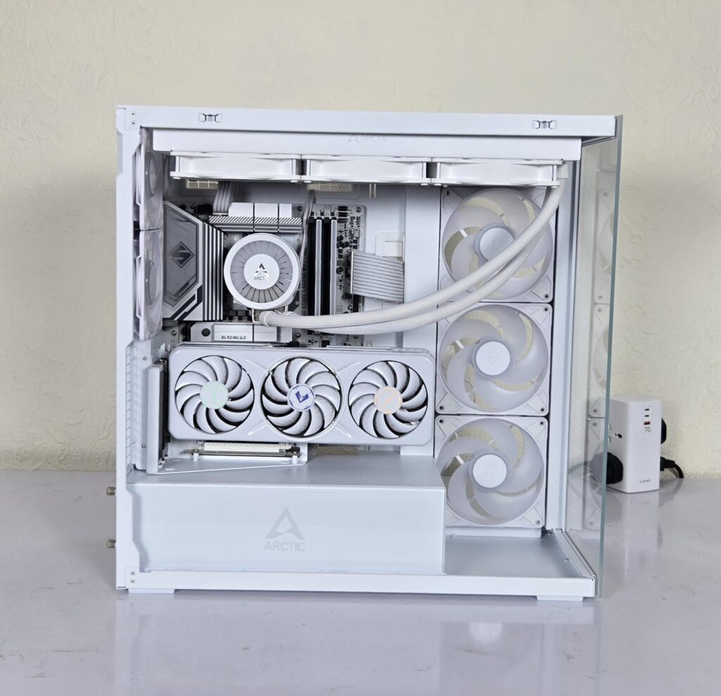 ARCTIC Xtender VG White Case Review: One Case to Rule them All! 50 ARCTIC Xtender VG White Installation 4