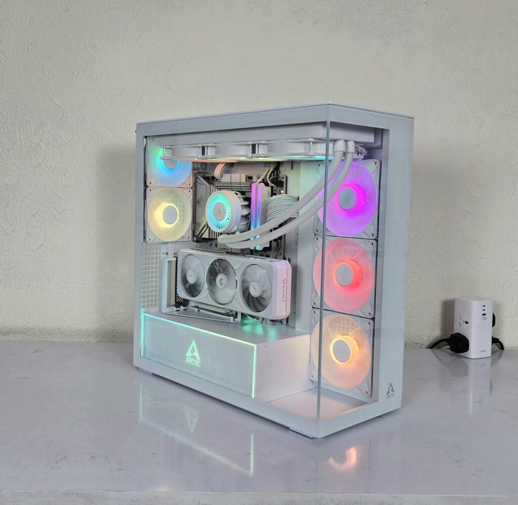 ARCTIC Xtender VG White Case Review: One Case to Rule them All! 58 ARCTIC Xtender VG White RGB 4