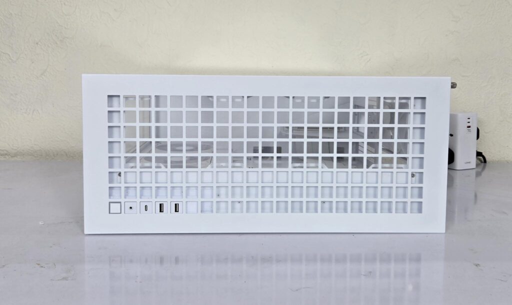 ARCTIC Xtender VG White Case Review: One Case to Rule them All! 7 ARCTIC Xtender VG White Top View 1