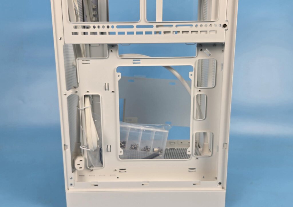 DeepCool CH270 Digital White Review 26 DeepCool CH270 Digital WH Backside View 3