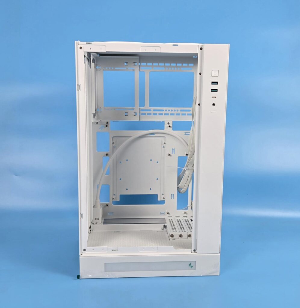 DeepCool CH270 Digital White Review 8 DeepCool CH270 Digital WH Front Panel 3