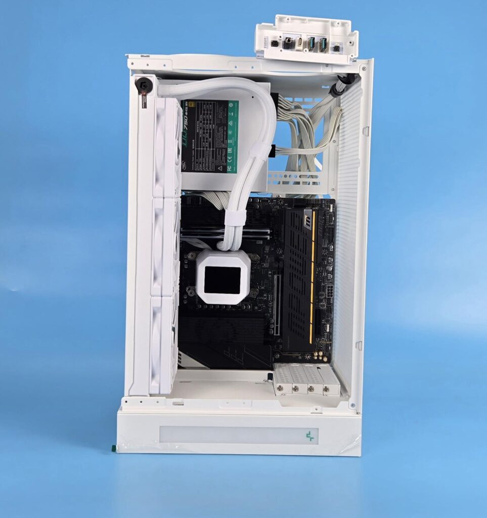 DeepCool CH270 Digital White Review 42 DeepCool CH270 Digital WH Installation 4