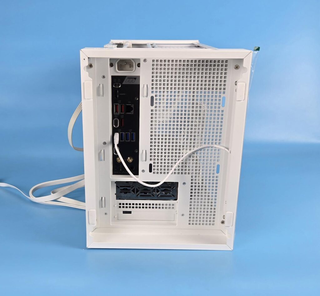 DeepCool CH270 Digital White Review 44 DeepCool CH270 Digital WH Installation 6