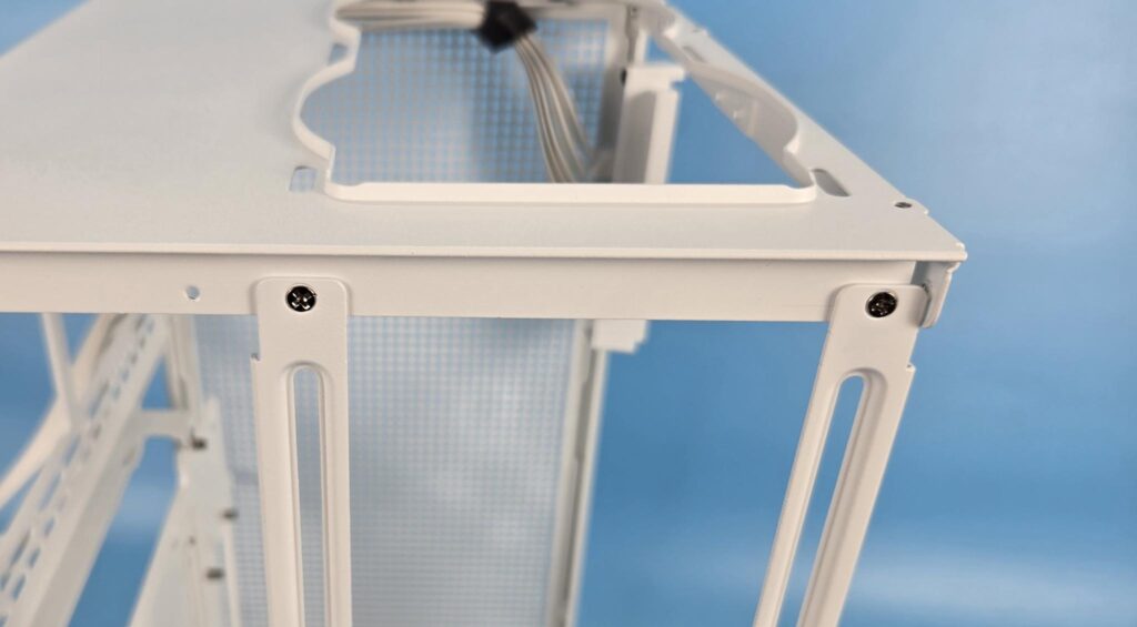 DeepCool CH270 Digital White Review 31 DeepCool CH270 Digital WH Left Side 4