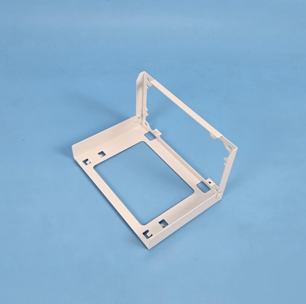 DeepCool CH270 Digital White Review 15 DeepCool CH270 Digital WH PSU Bracket