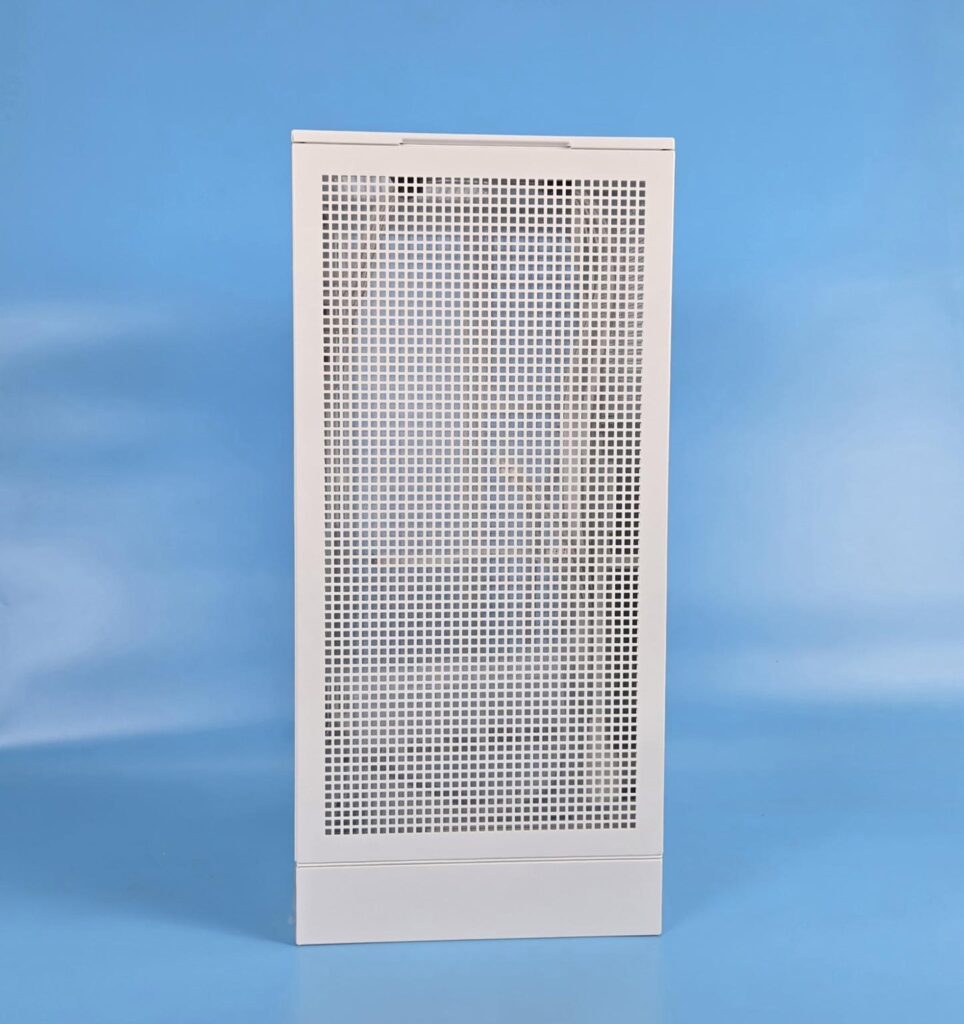 DeepCool CH270 Digital White Review 32 DeepCool CH270 Digital WH Right Side 1